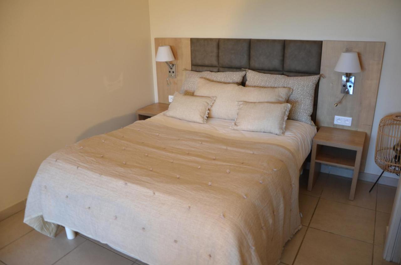 Residence Giovanello Porto Pollo Kültér fotó