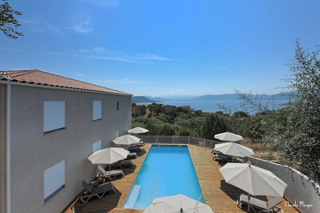 Residence Giovanello Porto Pollo Kültér fotó